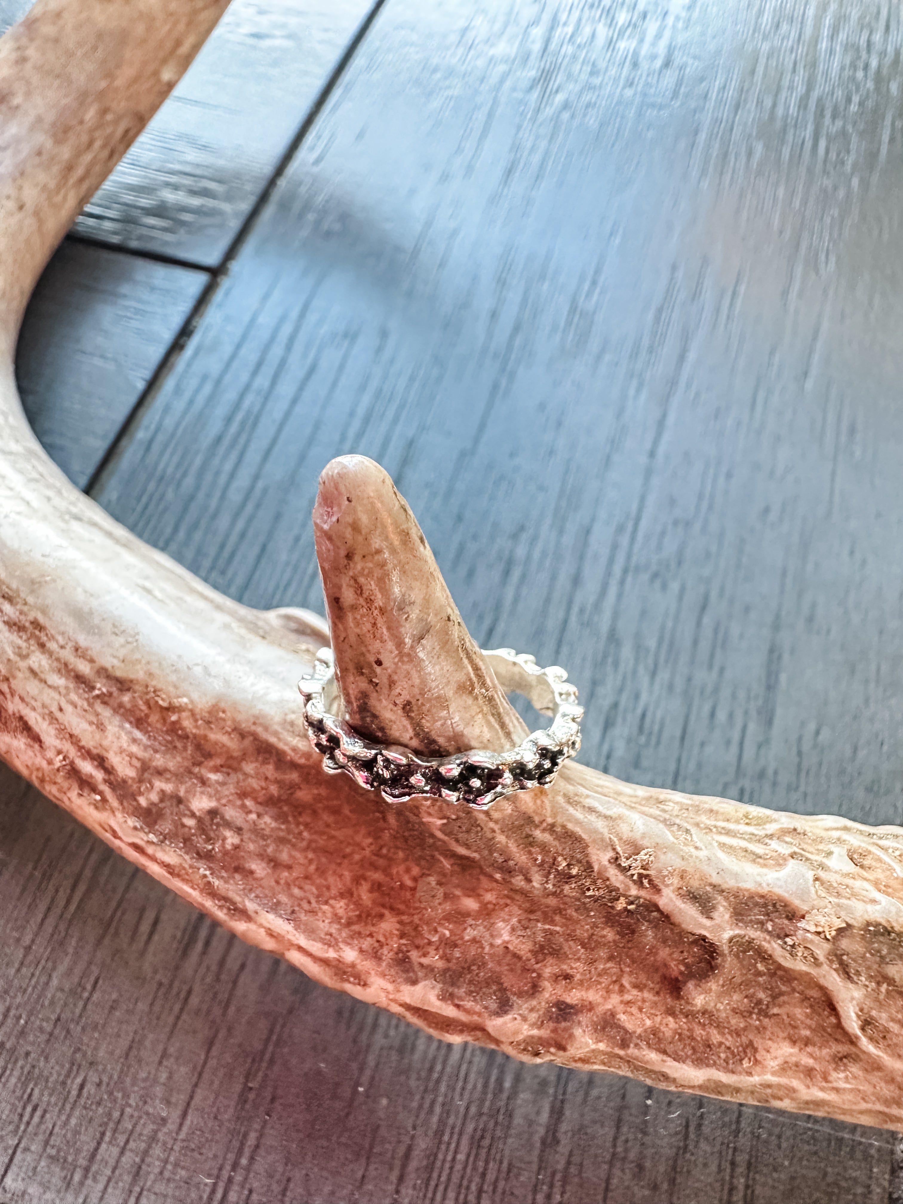Silver flower chain Ring